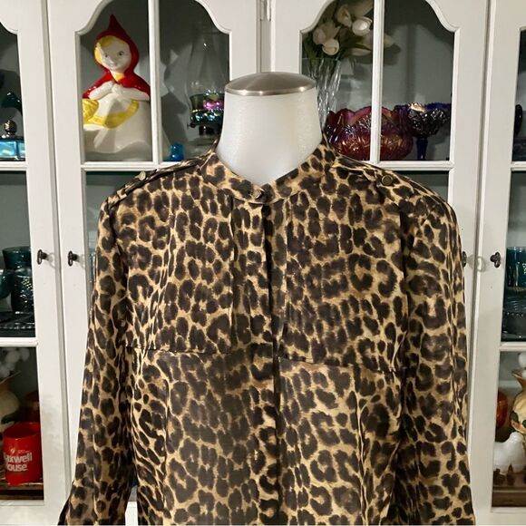 Leopard Print Blouse Size 10 Ann Taylor - Picture 2 of 11